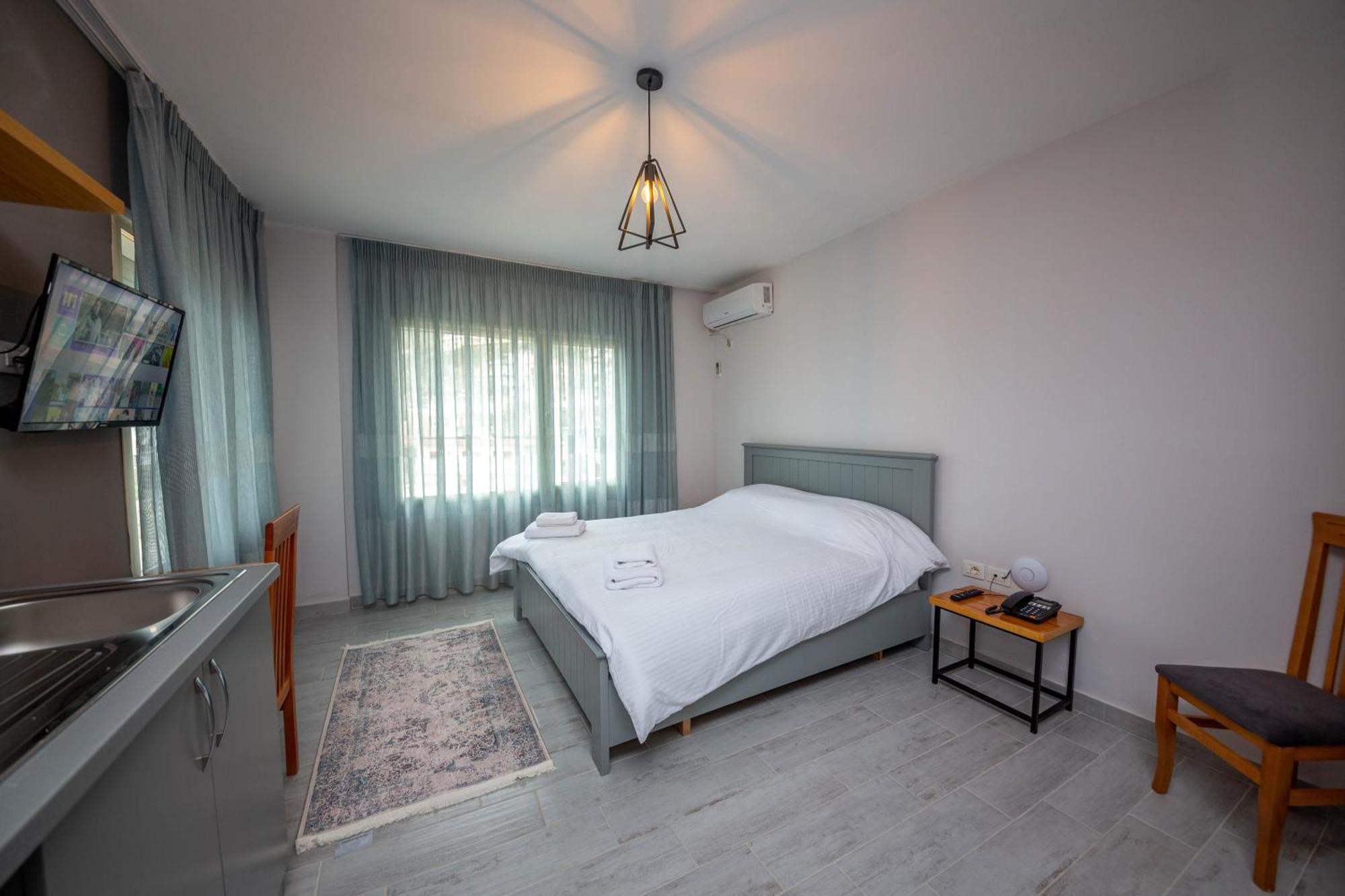 Aerial Hotel & Spa Влёра Экстерьер фото